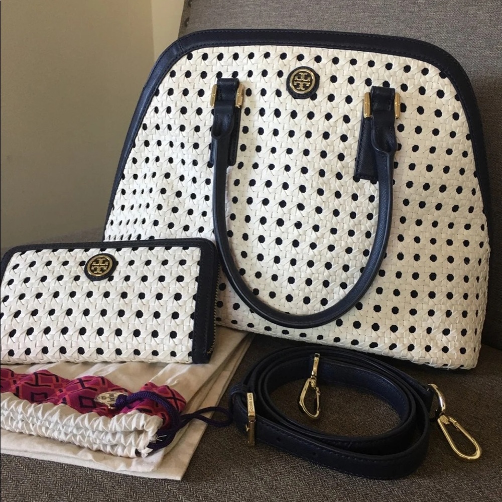 ❌SOLD❌Tory Burch Basket Weave Robinson & wallet